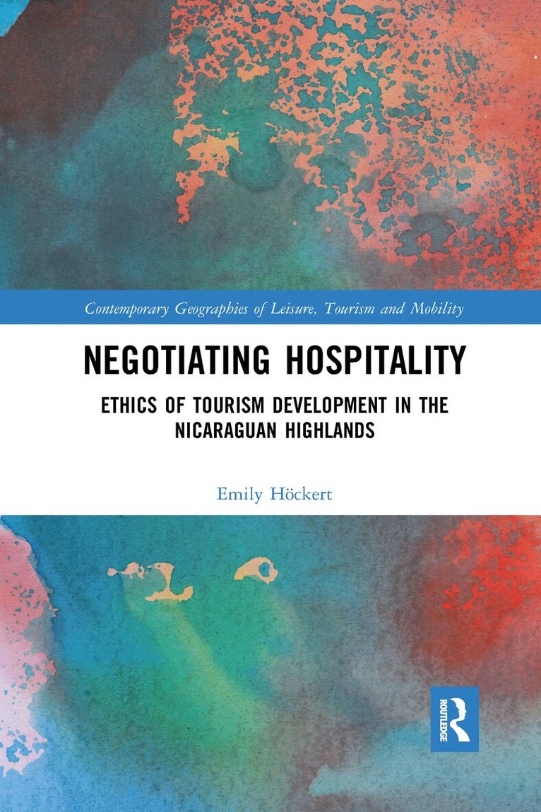 Emily Höckert - Negotiating Hospitality, Häftad