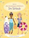 Mein Anziehpuppen-Stickerbuch: Im Urlaub