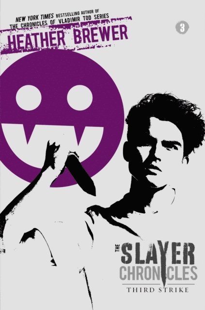Heather Brewer - Third Strike, E-bok