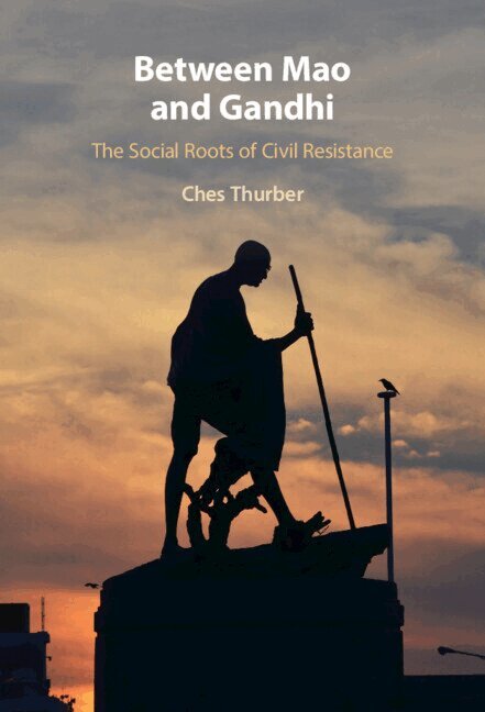 Ches Thurber - Between Mao and Gandhi, Inbunden. Tillgänglighet: Lägg i varukorg