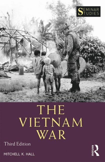 Mitchell Hall - Vietnam War, E-bok