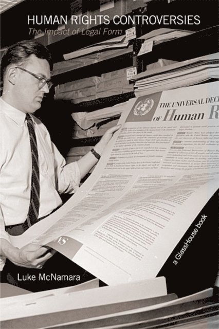 Luke McNamara - Human Rights Controversies, E-bok