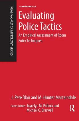 J. Pete Blair, M. Hunter Martaindale - Evaluating Police Tactics, Inbunden. Tillgänglighet: Lägg i varukorg