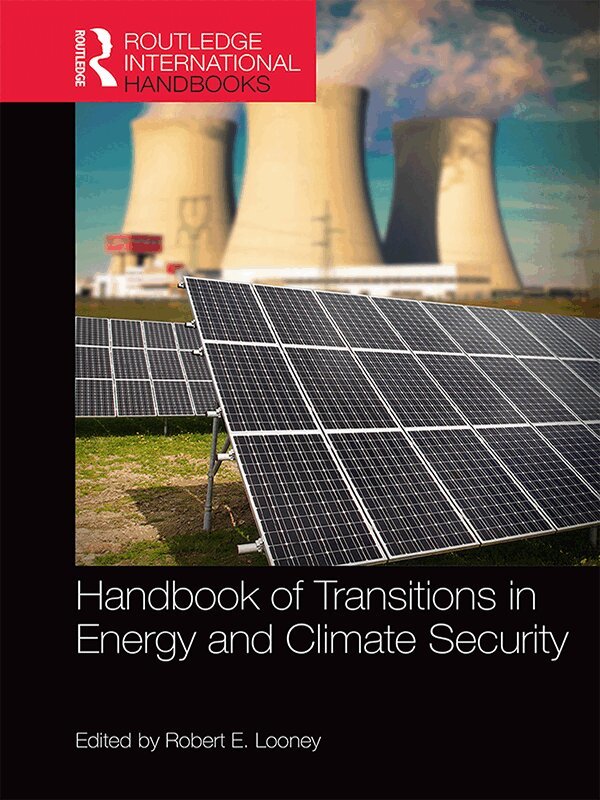 Robert Looney - Handbook of Transitions to Energy and Climate Security, E-bok