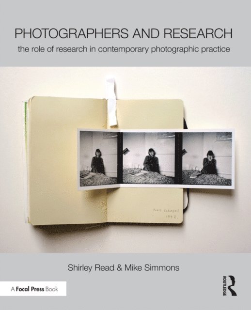 Mike Simmons, Shirley Read - Photographers and Research, E-bok