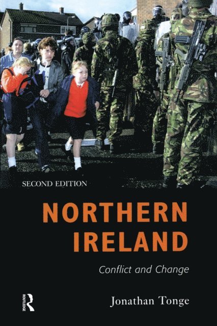 Jonathan Tonge - Northern Ireland, E-bok