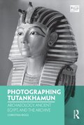 Photographing Tutankhamun