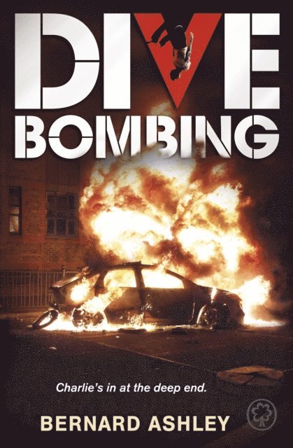Bernard Ashley - Dive Bombing, E-bok. Tillgänglighet: Lägg i varukorg