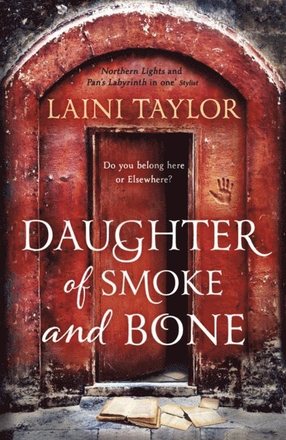 Laini Taylor - Daughter of Smoke and Bone, E-bok