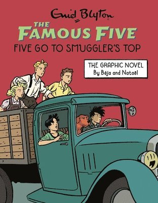 Enid Blyton - Famous Five Graphic Novel: Five Go to Smuggler's Top, Häftad
