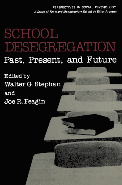Walter Stephan - School Desegregation, E-bok