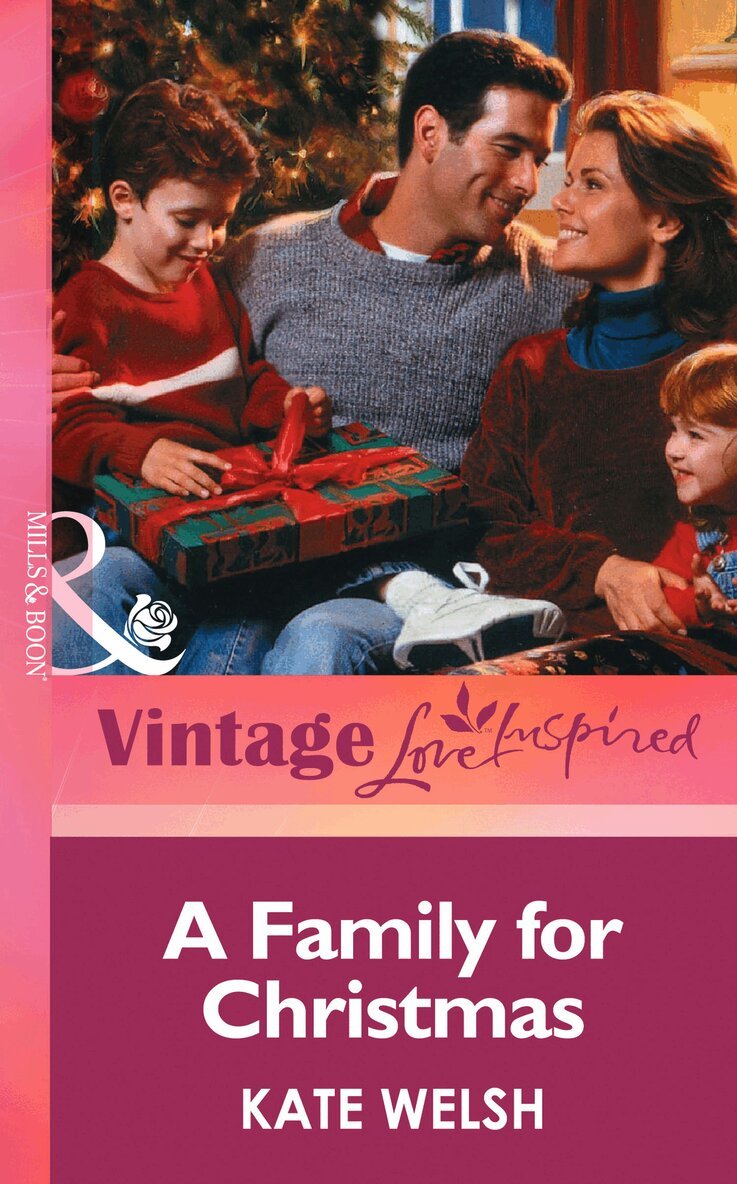 Kate Welsh - Family for Christmas, E-bok