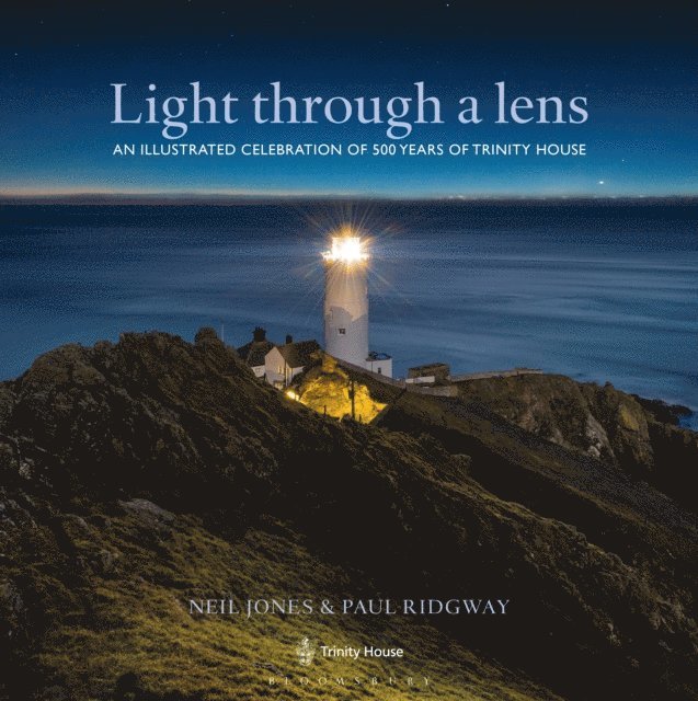 Neil Jones, Paul Ridgway - Light Through a Lens, E-bok