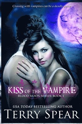 Terry Spear - Kiss of the Vampire: Blood Moon Series, Häftad. Tillgänglighet: Lägg i varukorg