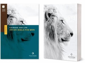 Tyndale, Ann White, Robbie Goss - NLT Courage for Life Study Bible for Men (Softcover, Filament Enabled), Häftad