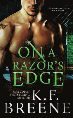 K. F. Breene - On a Razor's Edge (Darkness, 3), Häftad. Tillgänglighet: Lägg i varukorg