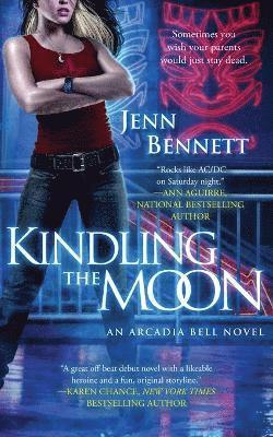 Jenn Bennett - Kindling the Moon, Häftad