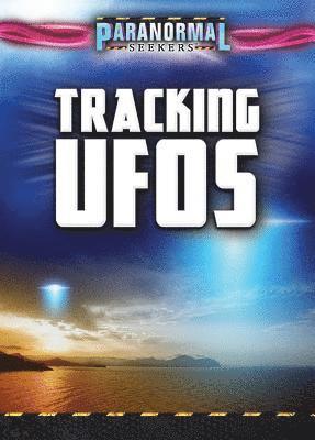 Jenna Vale, Janet I. Stirling - Tracking UFOs, Häftad. Tillgänglighet: Tillfälligt slut
