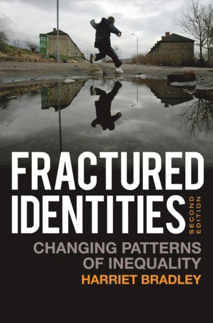 Harriet Bradley - Fractured Identities, E-bok