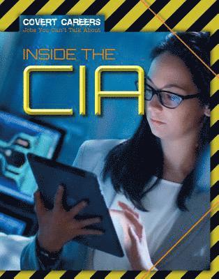 Louise A. Spilsbury - Inside the CIA, Häftad. Tillgänglighet: Lägg i varukorg