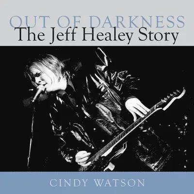 Cindy Watson - Out of Darkness, Häftad. Tillgänglighet: Tillfälligt slut