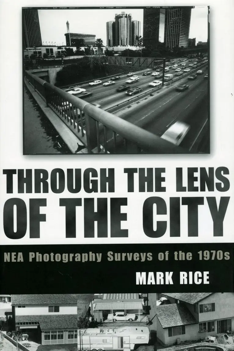 Mark Rice - Through the Lens of the City, Inbunden. Tillgänglighet: Tillfälligt slut