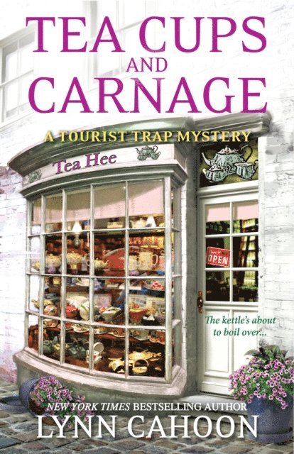Lynn Cahoon - Tea Cups and Carnage, E-bok