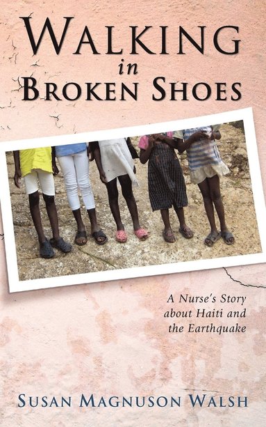 Walking in Broken Shoes av Susan Walsh