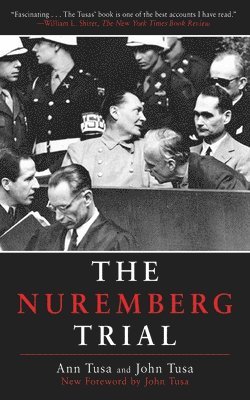 Ann Tusa, John Tusa - Nuremberg Trial, Häftad
