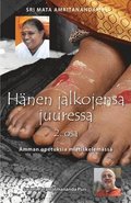 Hnen jalkojensa juuressa - 2. osa