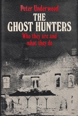 Peter Underwood - Ghost Hunters, Häftad. Tillgänglighet: Lägg i varukorg