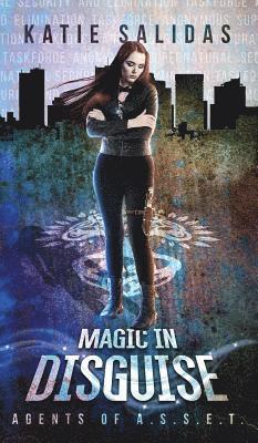 Katie Salidas - Magic In Disguise, Inbunden