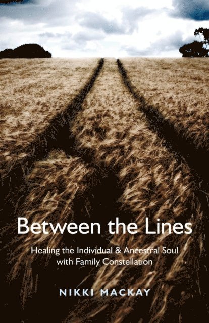 Nikki Mackay - Between the Lines, E-bok