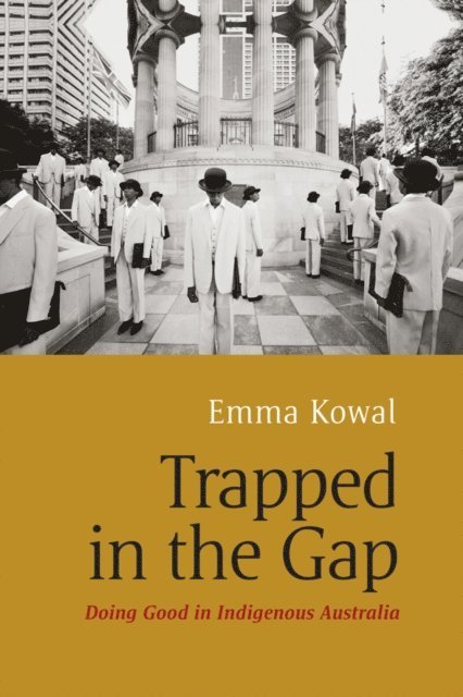 Emma Kowal - Trapped in the Gap, E-bok