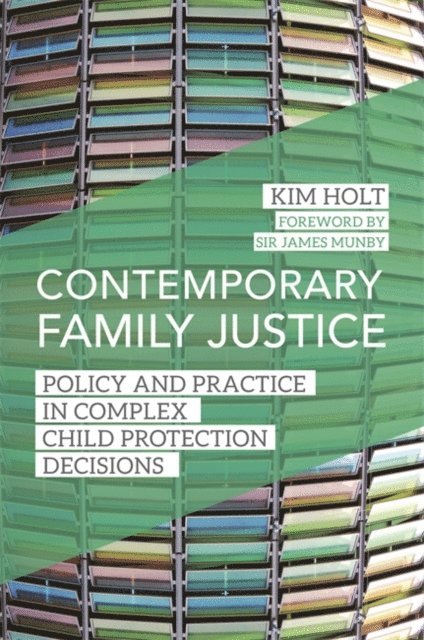 Kim Holt - Contemporary Family Justice, E-bok