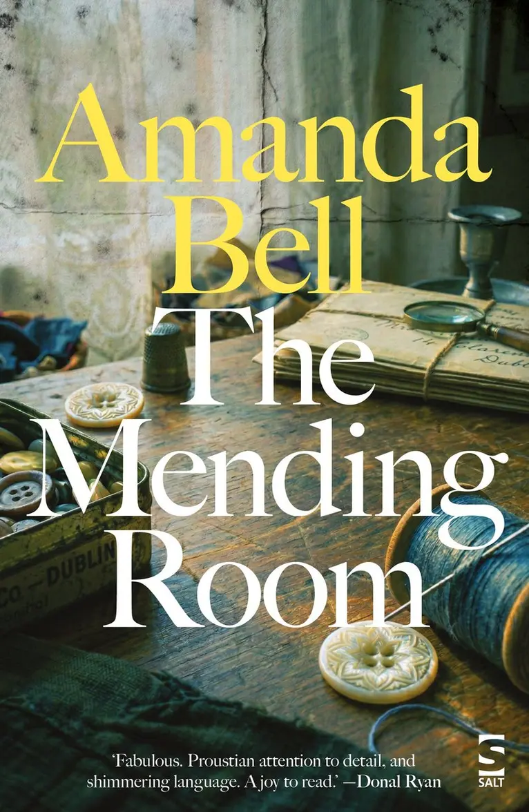 Amanda Bell - Mending Room, Häftad. Tillgänglighet: Kommande
