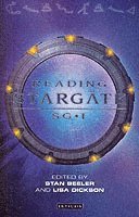 Reading "Stargate SG-1"