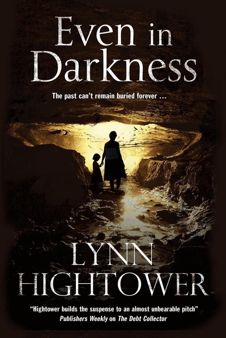 Lynn Hightower - Even in Darkness, Häftad. Tillgänglighet: Lägg i varukorg