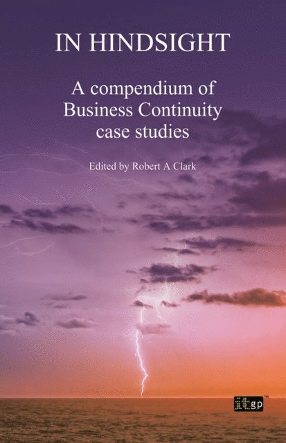 Robert Clark - In Hindsight, E-bok