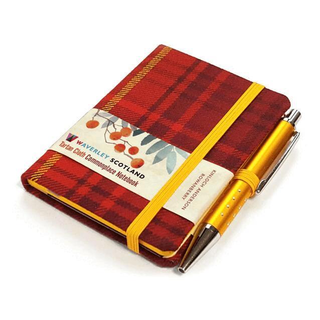 Waverley S.T. (S): Rowanberry Mini with Pen Pocket Genuine Tartan Cloth Commonplace Notebook, Inbunden