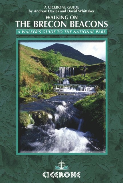 David Whittaker, Andrew Davies - Walking on the Brecon Beacons, E-bok
