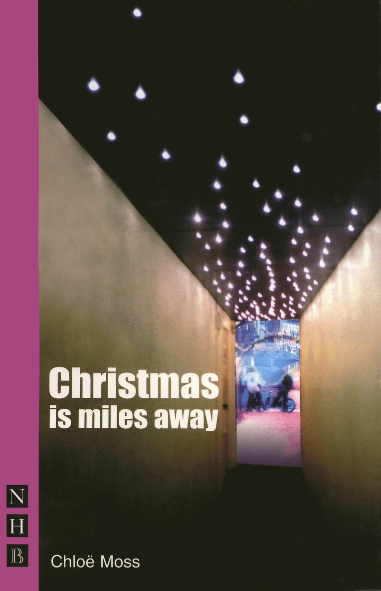 Chloë Moss - Christmas is Miles Away, Häftad. Tillgänglighet: Tillfälligt slut