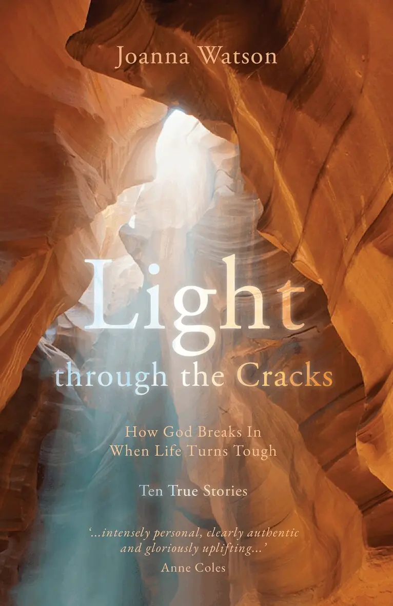 Joanna Watson - Light through the Cracks, Häftad. Tillgänglighet: Lägg i varukorg