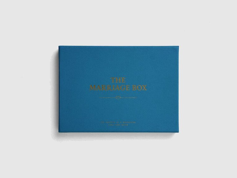 The School of Life - Marriage Box, Övrigt