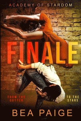 Bea Paige - Finale, Häftad