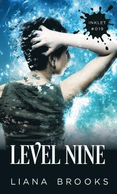 Liana Brooks - Level Nine, Häftad