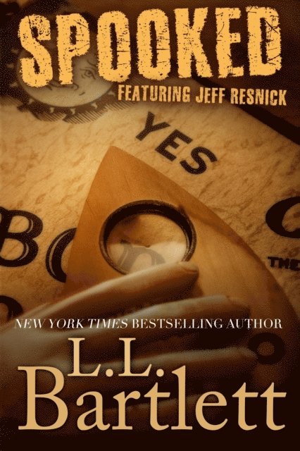 L.L. Bartlett - Spooked!, E-bok