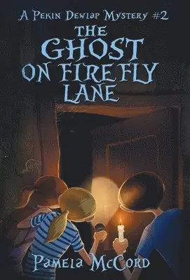 Pamela G. McCord - The Ghost on Firefly Lane: A Pekin Dewlap Mystery #2, Inbunden. Tillgänglighet: Lägg i varukorg