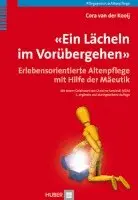 Cora Van Der Kooij - 'Ein Lächeln im Vorübergehen', Inbunden. Tillgänglighet: Lägg i varukorg