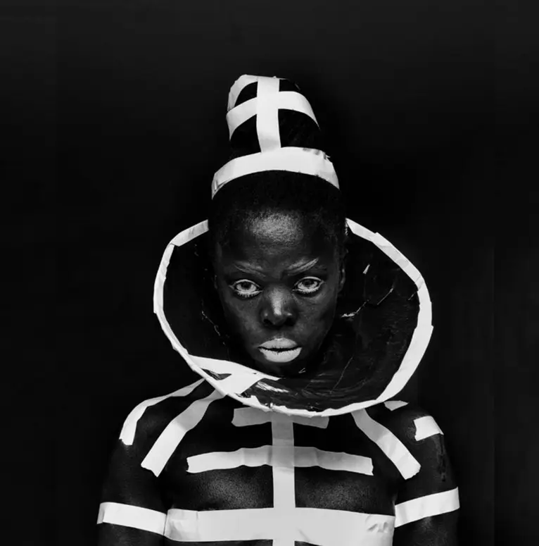 Louise Wolthers, Dragana Vujanovic Östlind - Zanele Muholi, Hasselblad Award 2026, Inbunden. Tillgänglighet: Kommande